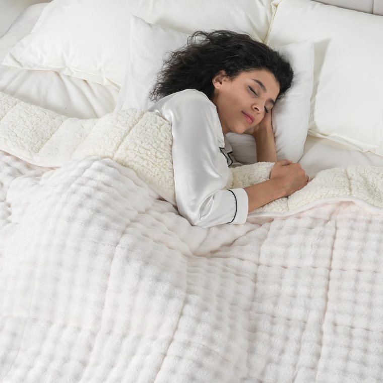 Cottonblue Weighted Blanket 15lbs Bubble Faux Fur Plush Sherpa Weighted Blankets for Adults, Fits Queen Size Bed, Cute Fuzzy Warm Heavy Blanket for Calm and Better Sleep, 60"x80", Cream White - Image 9