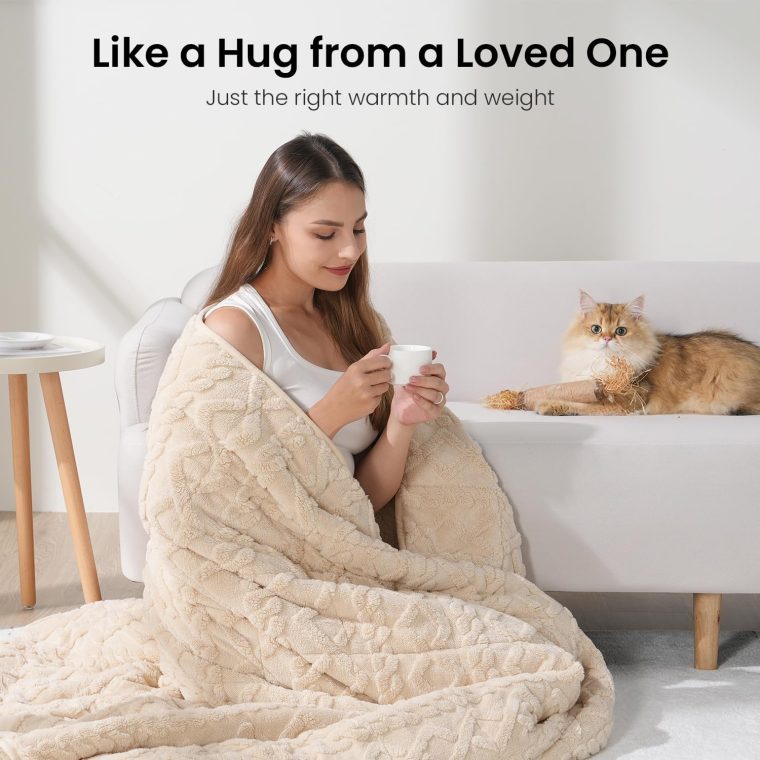 Weighted Blanket Queen Size 15lbs, Classy Soft Jacquard Sherpa Weighted Blankets for Sleep Natural and Calming, Fluffy Cozy Sofa Bed Blanket for Winter, Beige, 60 x 80 inches - Image 4