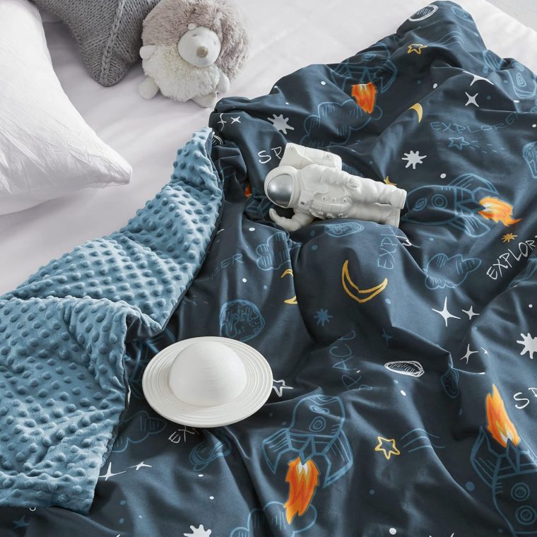 SLEEP ZONE Cooling Weighted Blanket for Throw Size (41"x60", 7 lb) with Removable Minky Cover and Premium Glass Beads, Space Rocket Pattern - Image 2