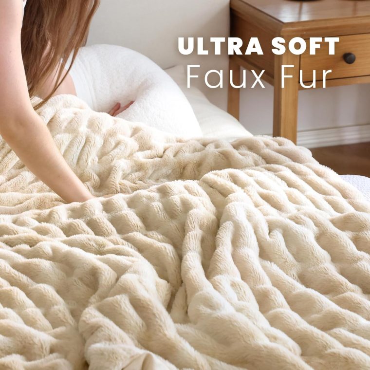 Faux Fur Blanket, Twin Size Oversized Throw Blanket for Couch, Fluffy Blanket with Stretch Ruched Design, Ultra Soft Giftable Home Decor, 60x80 inches, Tie-Dyed in Khaki - Image 6