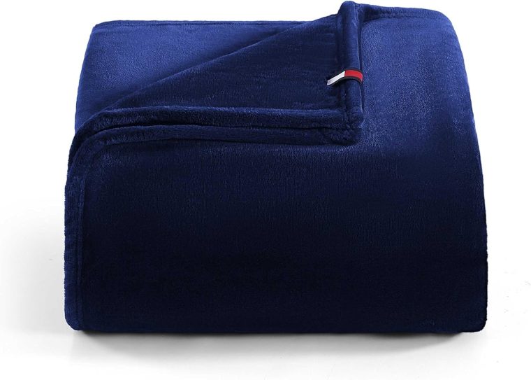 Tommy Hilfiger - King Plush Blanket, Medium Weight Bedding for Year-Round Use, Perfect for Layering on Beds or Couches (Marine Blue) - Image 2